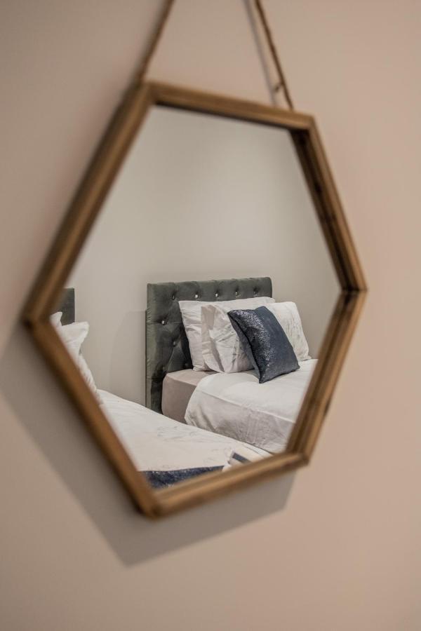 Bv Comfy Spacious 3 Bedroom House At Tatton Street Манчестер Экстерьер фото